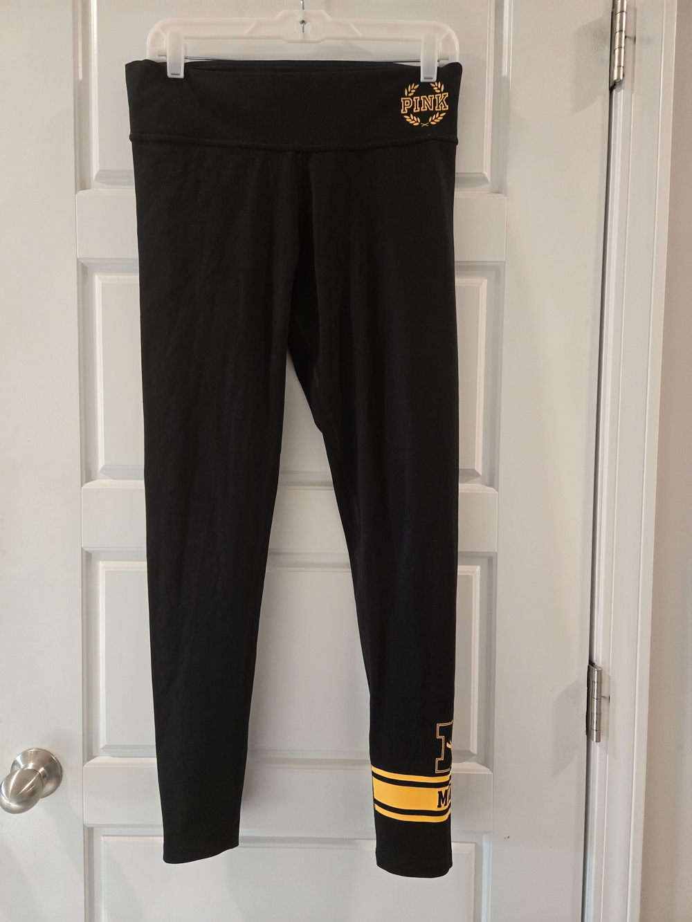 PINK Victoria's Secret REVERSABLE Black Leggings with MIZZOU Accent